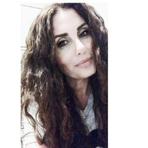 Meet your Posher, Carla